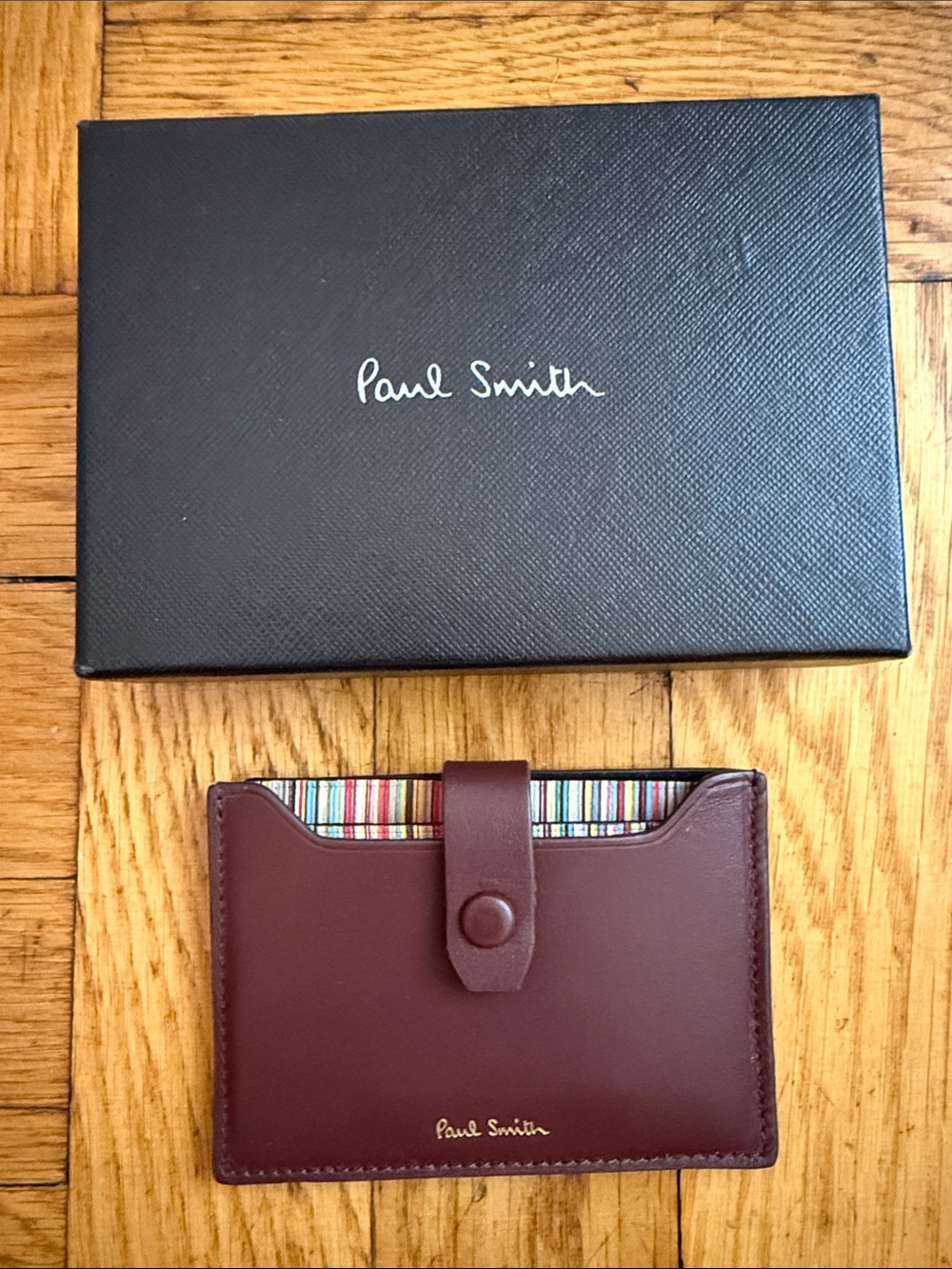Paul Smith
Leather Credit card Holder With ‘Signature Stripe’ Pull Out